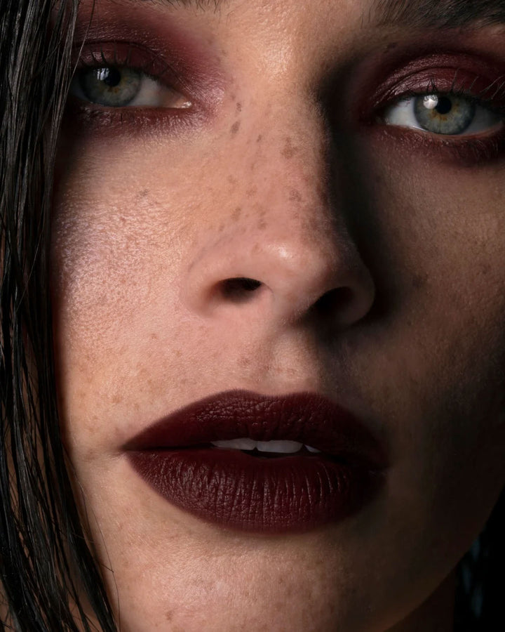 Ravenous Forbidden Lipstick | Rituel de Fille
