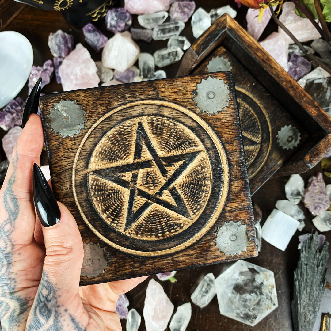 Wood Pentagram Coaster Set